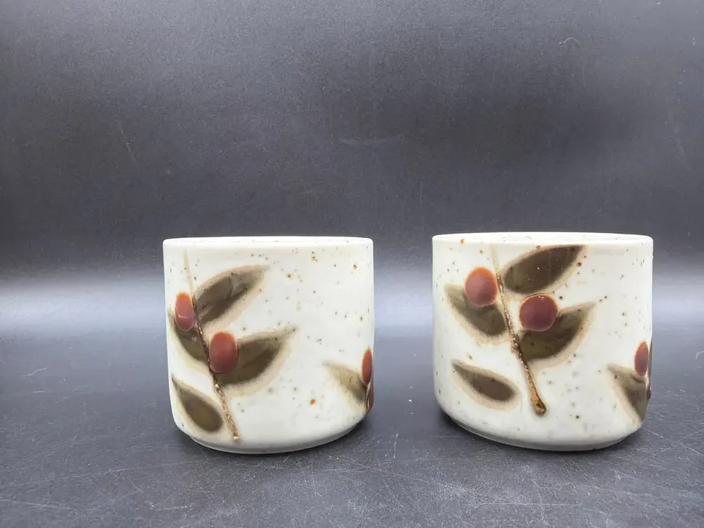 Vintage Otagiri Japan Bittersweet Stoneware Cups Pair Berry Leaf Speckled